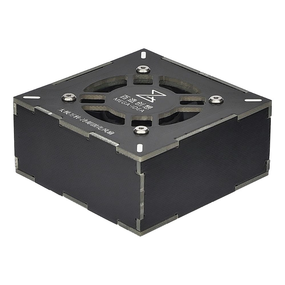 ���������� Mega-Idea Taichi Turbo-Cooling, � UV ������ � ���������� �������������