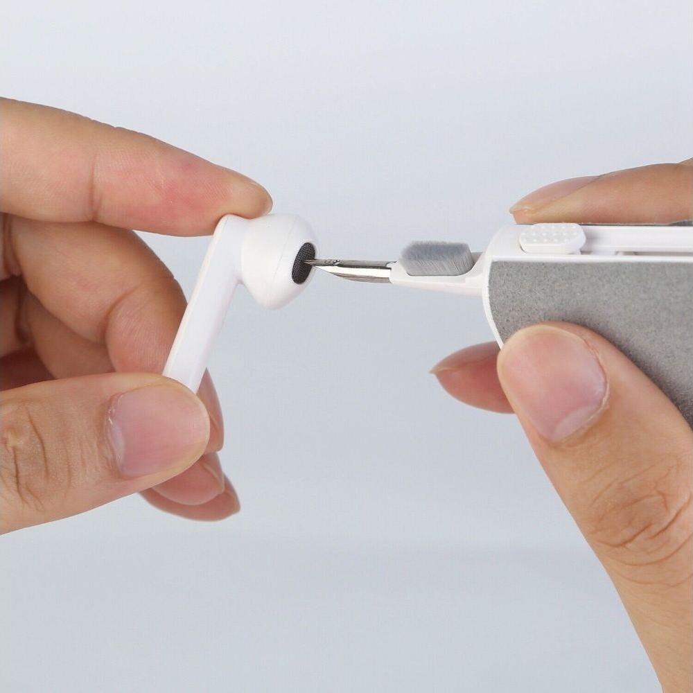 ����� Q6, Multi-Function Cleaning Kit, ��� ������ ��������� � ������� � ������������ � �������